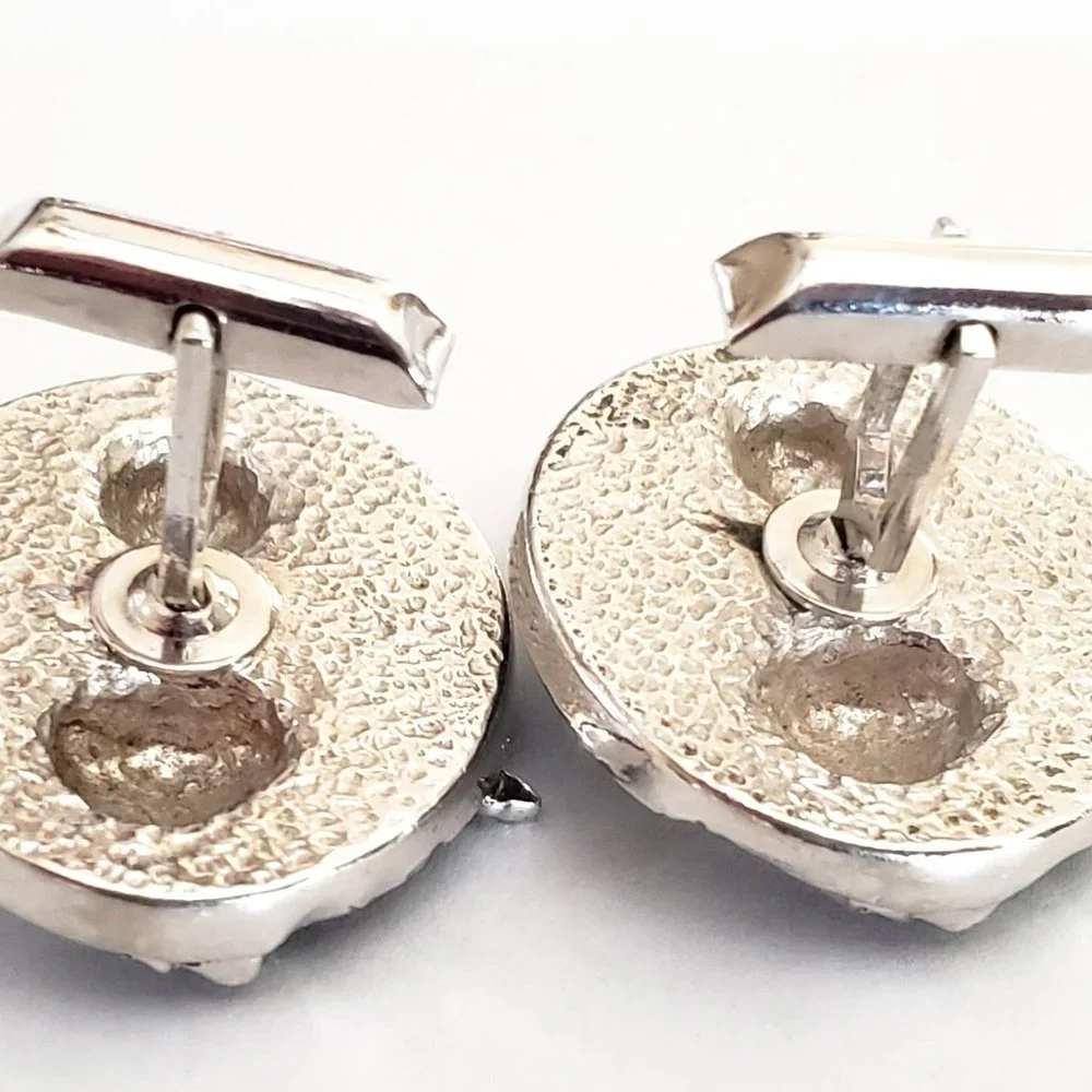 Vintage SWANK Hindu Deity Goddess Asian Cuff Links Large Oval Silver Tone